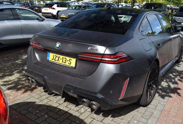 BMW M5 G90