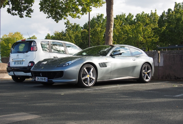 Ferrari GTC4Lusso