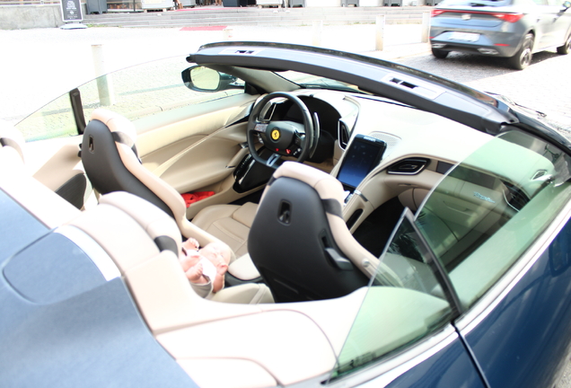 Ferrari Roma Spider