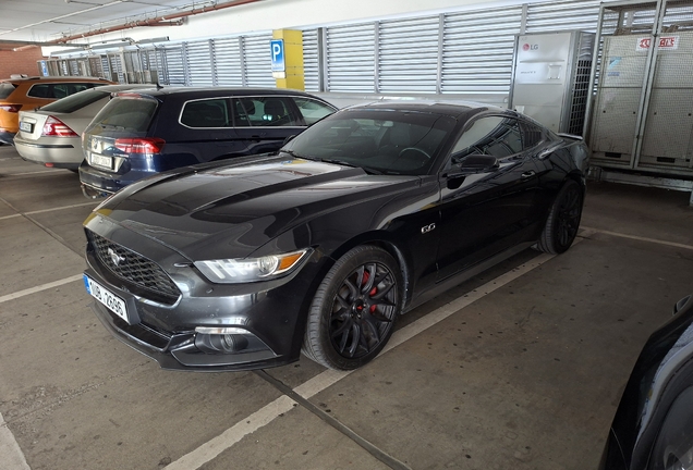Ford Mustang GT 2015