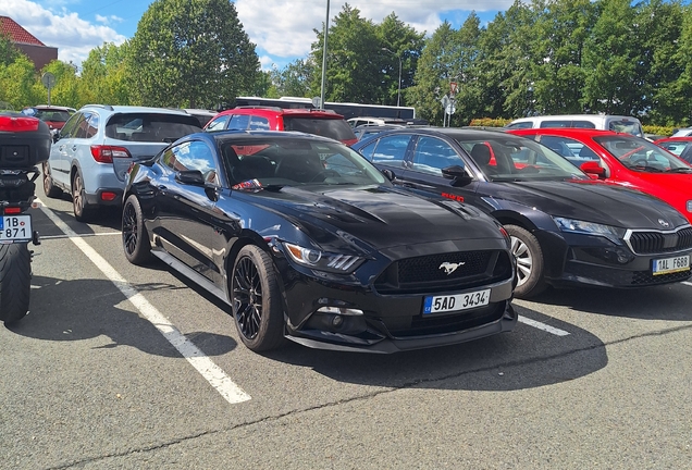Ford Mustang GT 2015