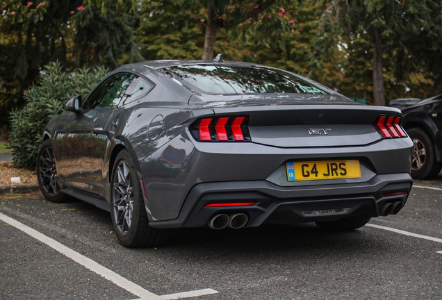 Ford Mustang GT 2024