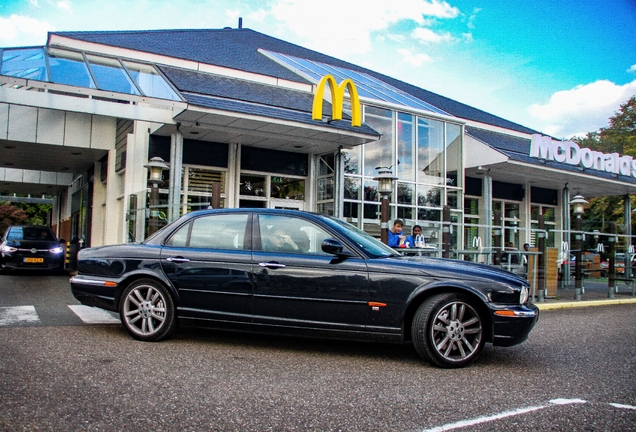 Jaguar XJR