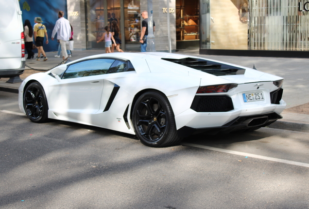 Lamborghini Aventador LP700-4