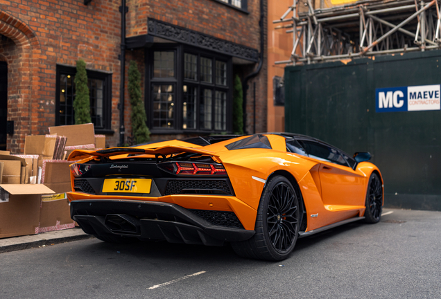 Lamborghini Aventador S LP740-4 Roadster