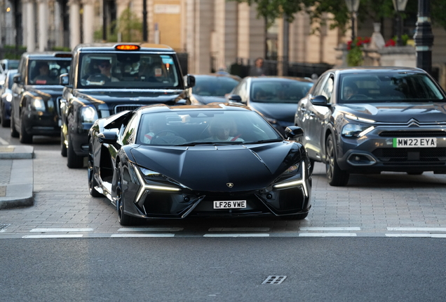 Lamborghini Revuelto