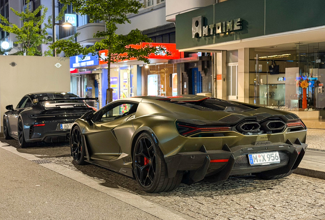 Lamborghini Revuelto