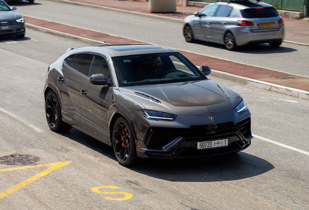Lamborghini Urus Performante