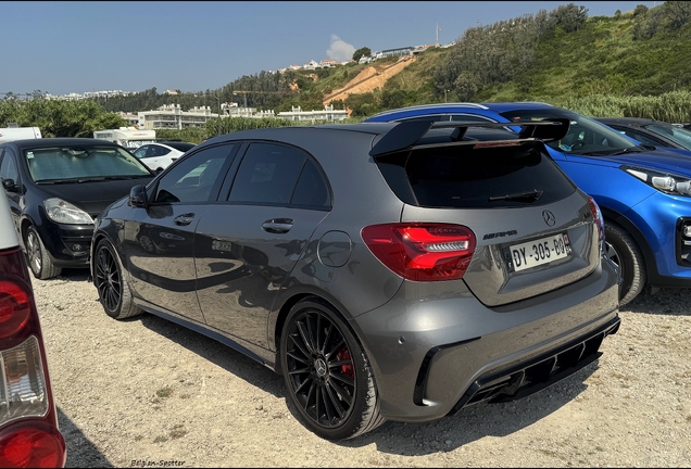 Mercedes-AMG A 45 W176 2015