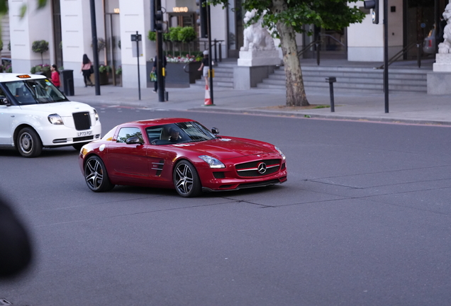 Mercedes-Benz SLS AMG GT