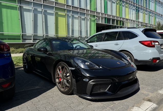 Porsche 718 Cayman GT4