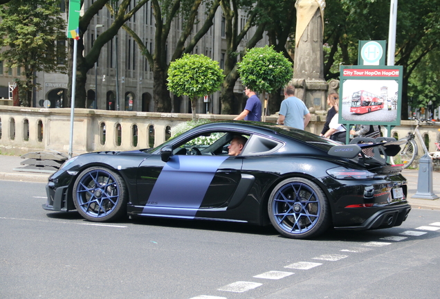 Porsche 718 Cayman GT4 RS