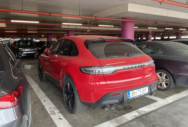 Porsche 95B Macan GTS MkIII
