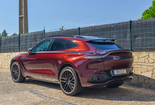 Aston Martin DBX