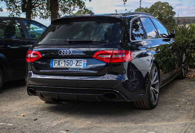 Audi RS4 Avant B8