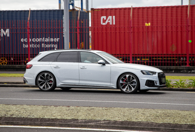 Audi RS4 Avant B9