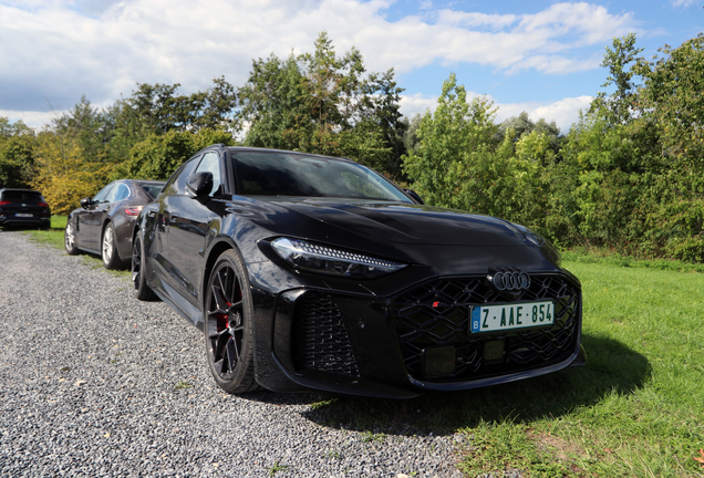Audi RS5 Avant B10