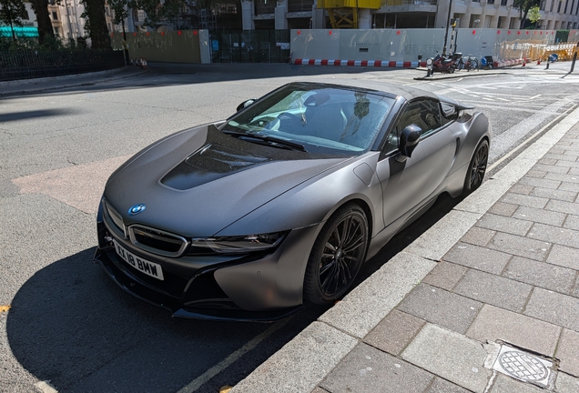 BMW i8 Roadster