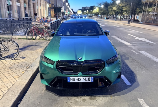 BMW M5 G90