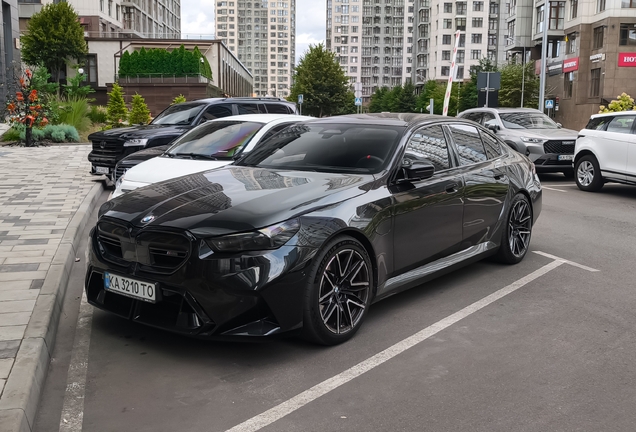 BMW M5 G90