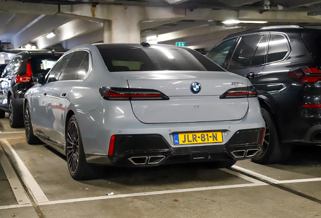 BMW M760e xDrive