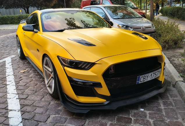 Ford Mustang GT 2015