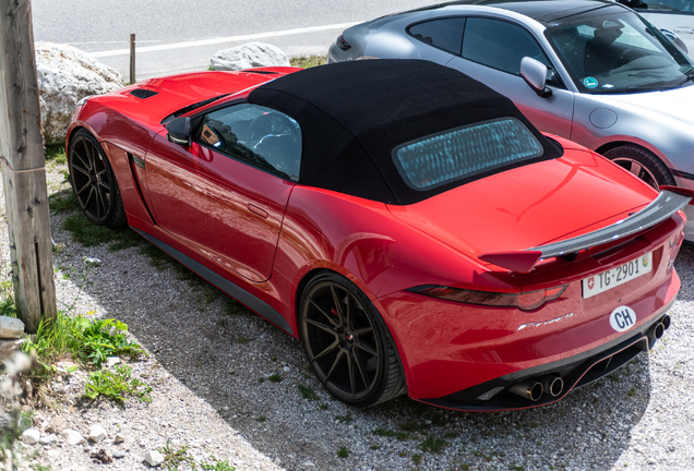 Jaguar F-TYPE SVR Convertible