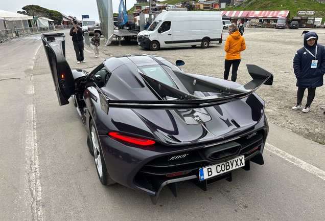 Koenigsegg Jesko Attack