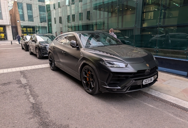 Lamborghini Urus Performante