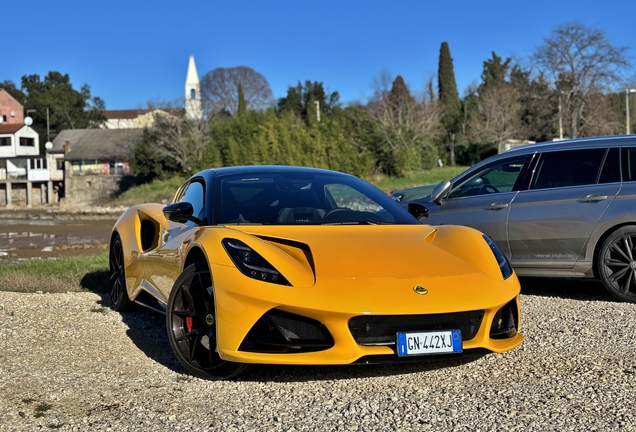 Lotus Emira