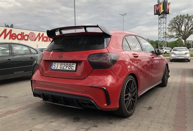 Mercedes-AMG A 45 W176 2015