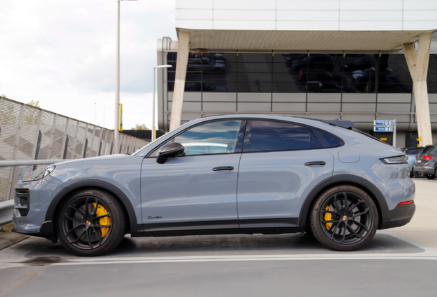 Porsche Cayenne Coupé Turbo E-Hybrid
