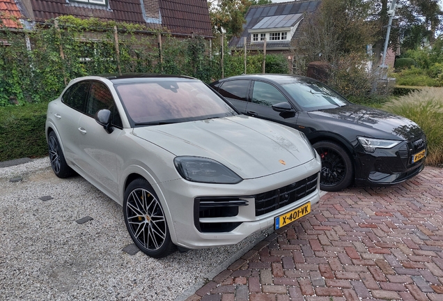 Porsche Cayenne Coupé Turbo E-Hybrid