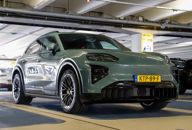 Porsche Cayenne Turbo Electric