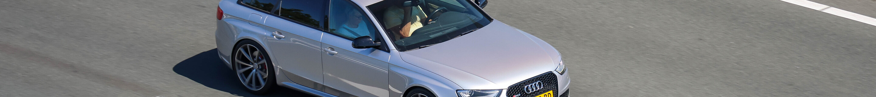 Audi RS4 Avant B8