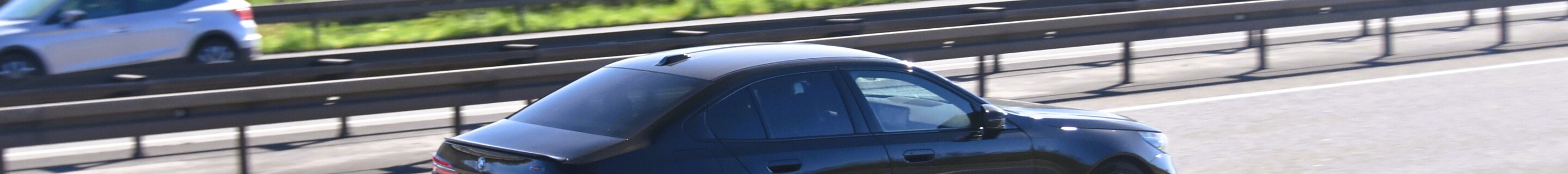 BMW M5 G90