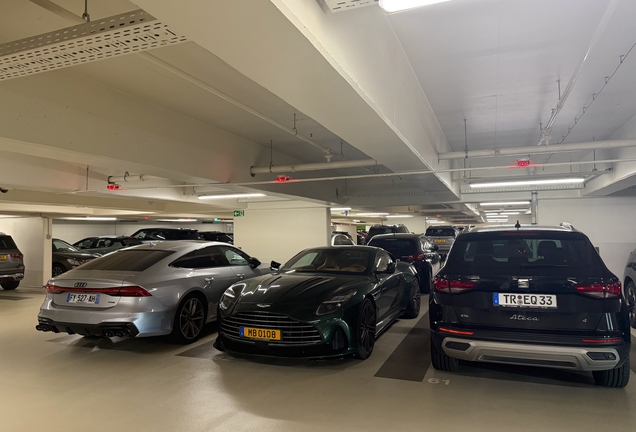 Aston Martin DB12