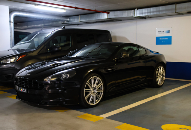Aston Martin DBS Carbon Black Edition
