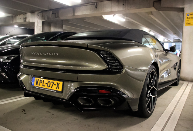 Aston Martin Vanquish Volante 2025