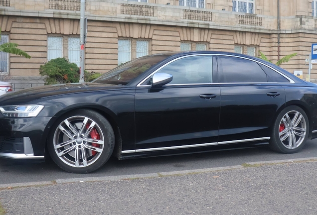 Audi S8 D5