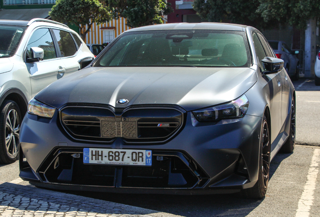 BMW M5 G90