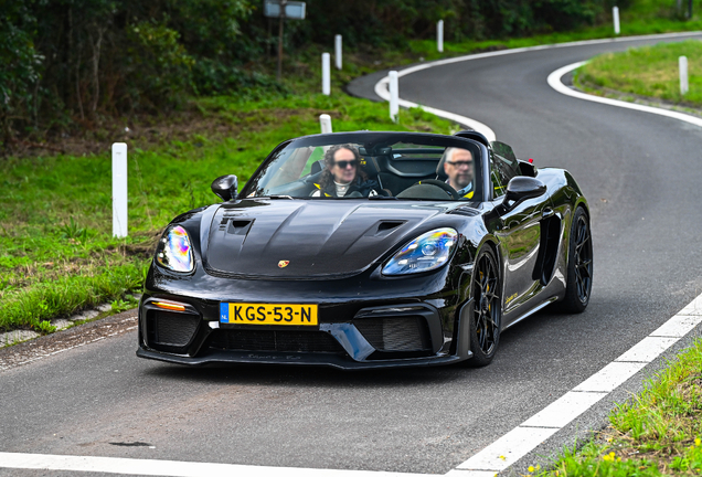 Porsche 718 Spyder RS Weissach Package
