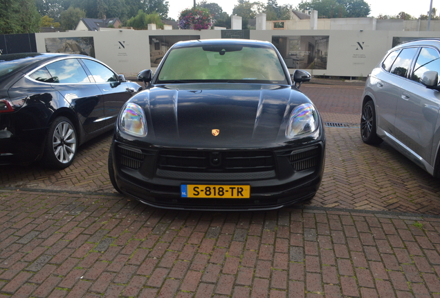 Porsche 95B Macan GTS MkIII