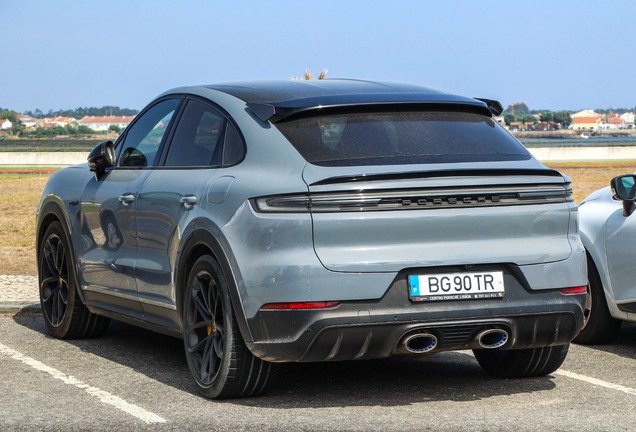 Porsche Cayenne Coupé Turbo E-Hybrid