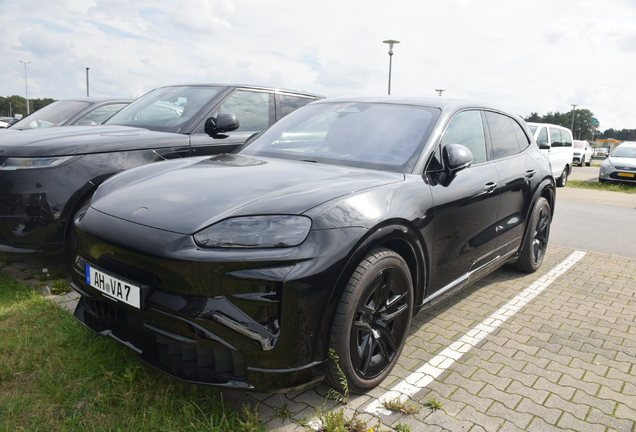 Porsche Cayenne Turbo Electric