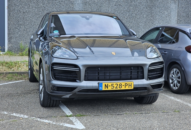 Porsche Cayenne Turbo S E-Hybrid