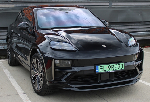 Porsche Macan EV Turbo