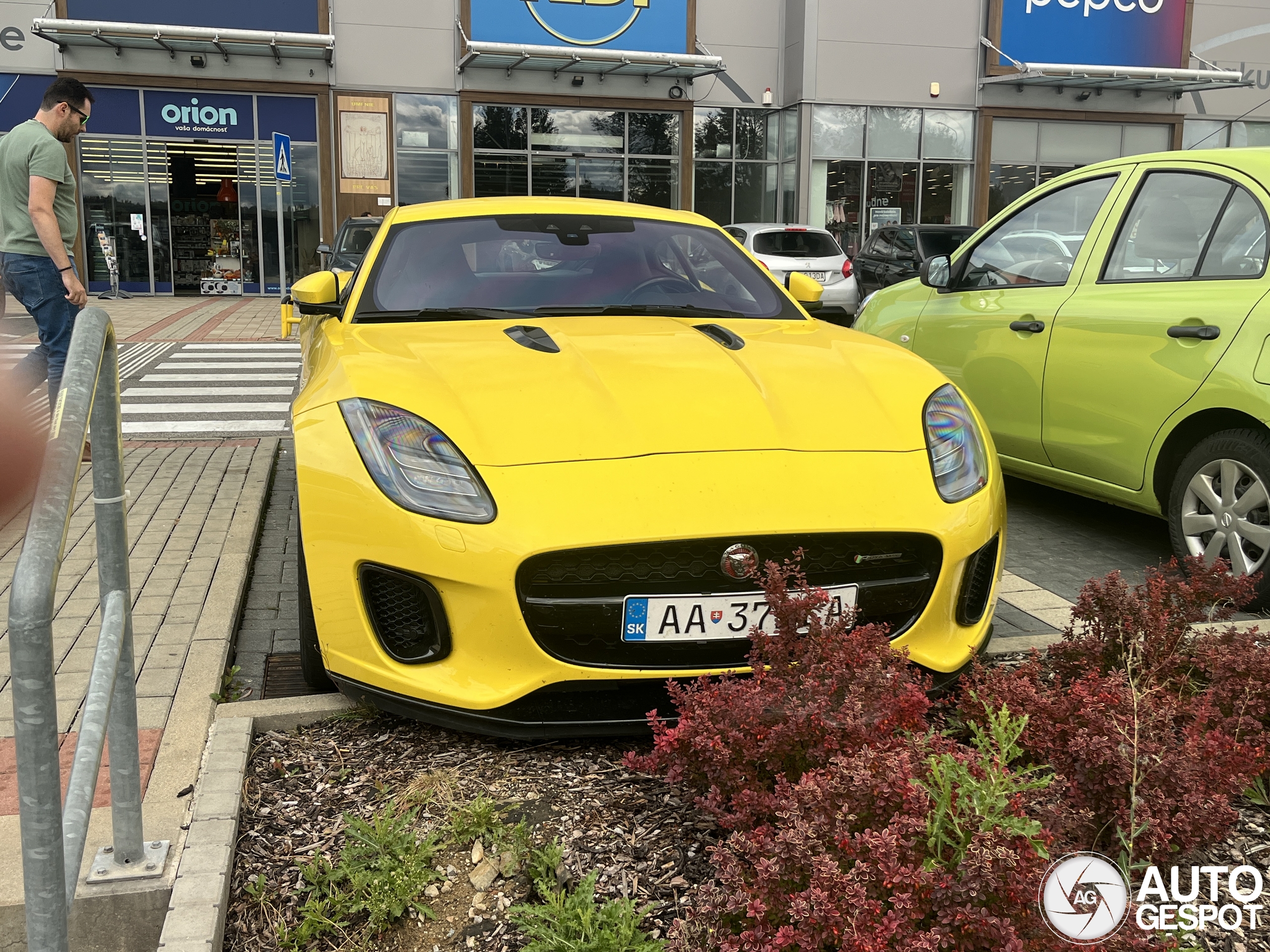 Jaguar F-TYPE P380 Coupé