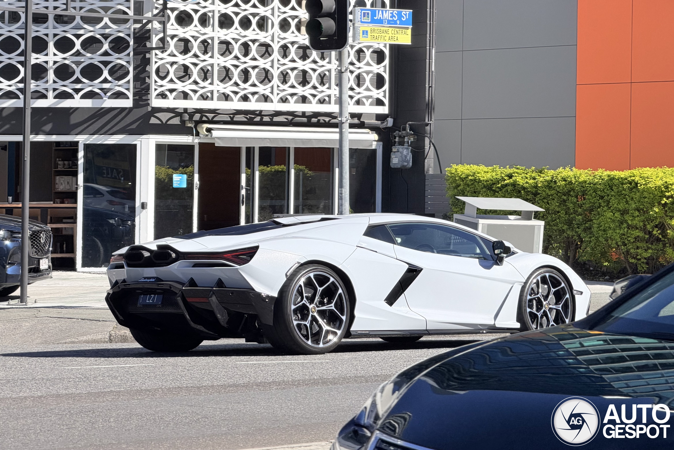 Lamborghini Revuelto