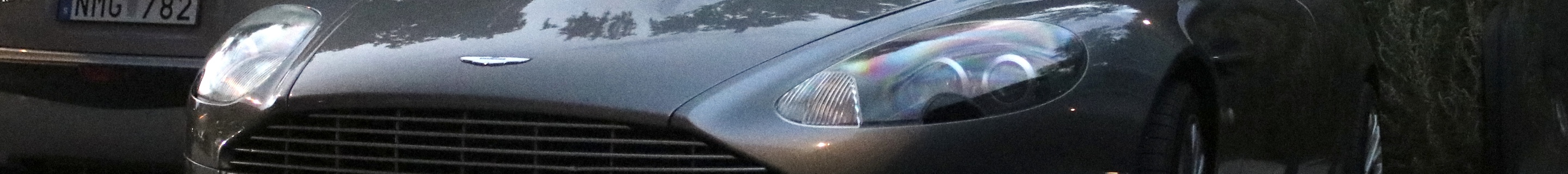 Aston Martin DB9